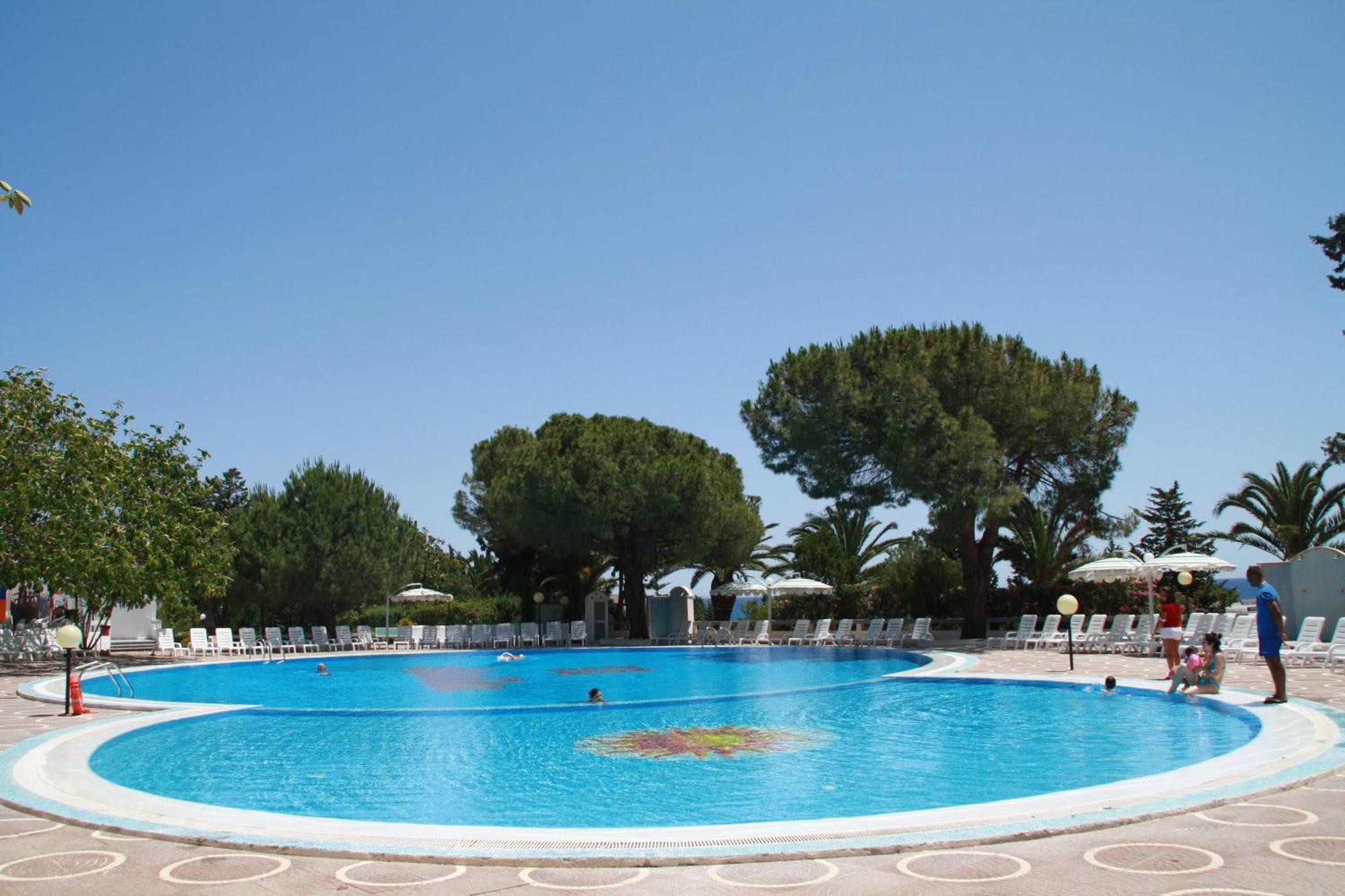 Hotel Villaggio Club Altalia Brancaleone Εξωτερικό φωτογραφία